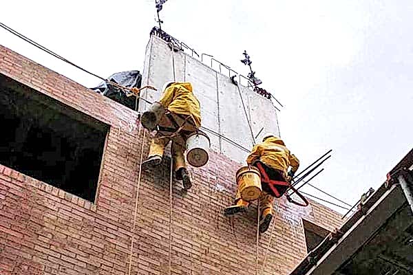 Img-limpieza-de-fachadas-en-bogota-1